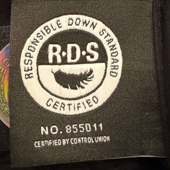 Like new! Aritzia The Super Puff Shorty cliMATTE Goose Down Jacket in Black Sz M - Picture 11 of 12